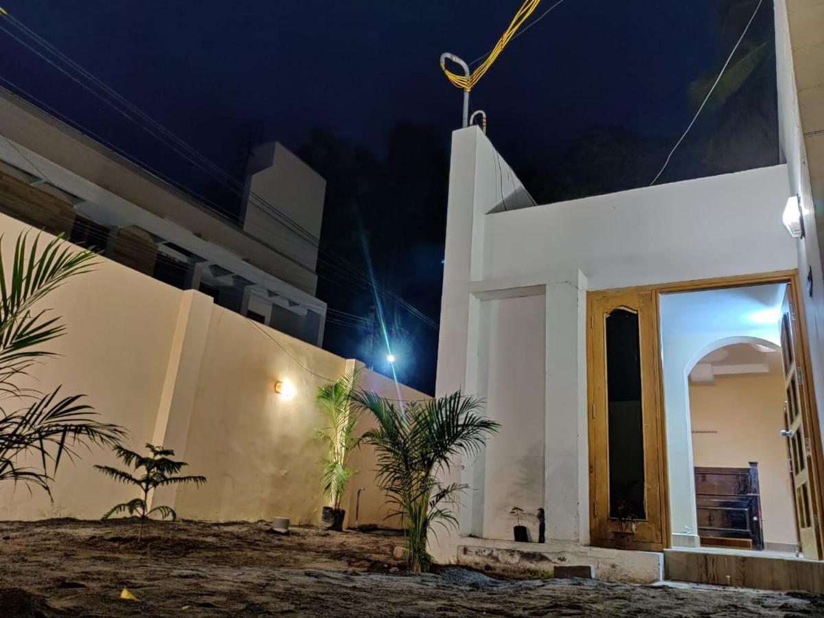 Appartement Le Grace Annanagar à Madurai Extérieur photo